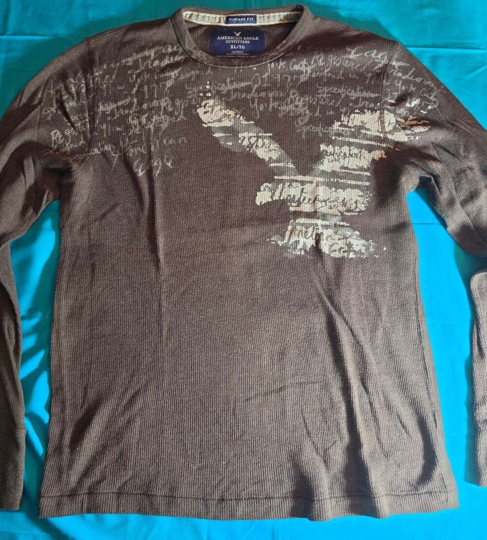 American Eagle Outfitters Vintage Fit Thermal Knit Long Sleeve Shirt